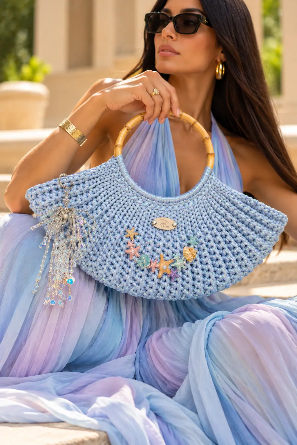 Fantasía de Coral, llevada por una modelo